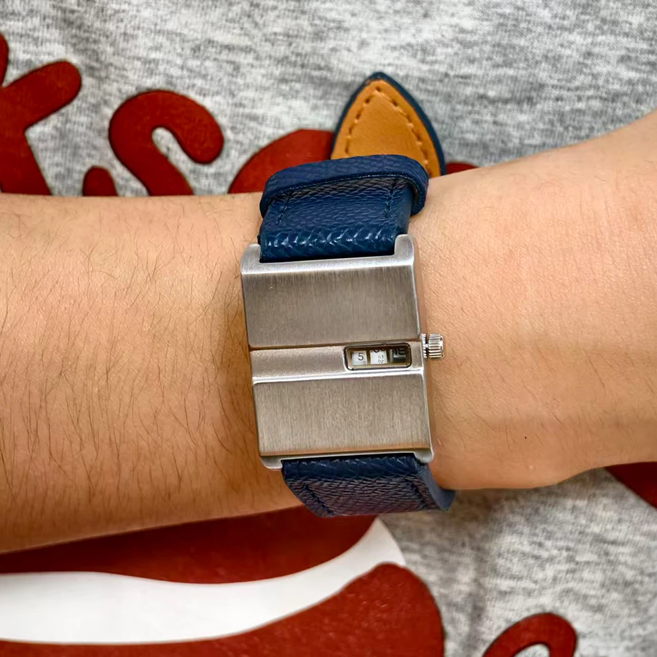 นาฬิกาควอทซ์ทรงสี่เหลี่ยมแบบมิ - Luxury Watch Cartier บทวิจารณ์และราคา