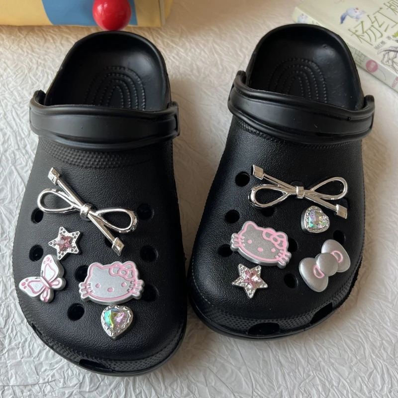 

Silvery Shiny Starburst Shoe Charms Bear Rhinestone Heart Beads Detachable Hello Kitty Cartoon Shoe Charms Suitable for Sandals