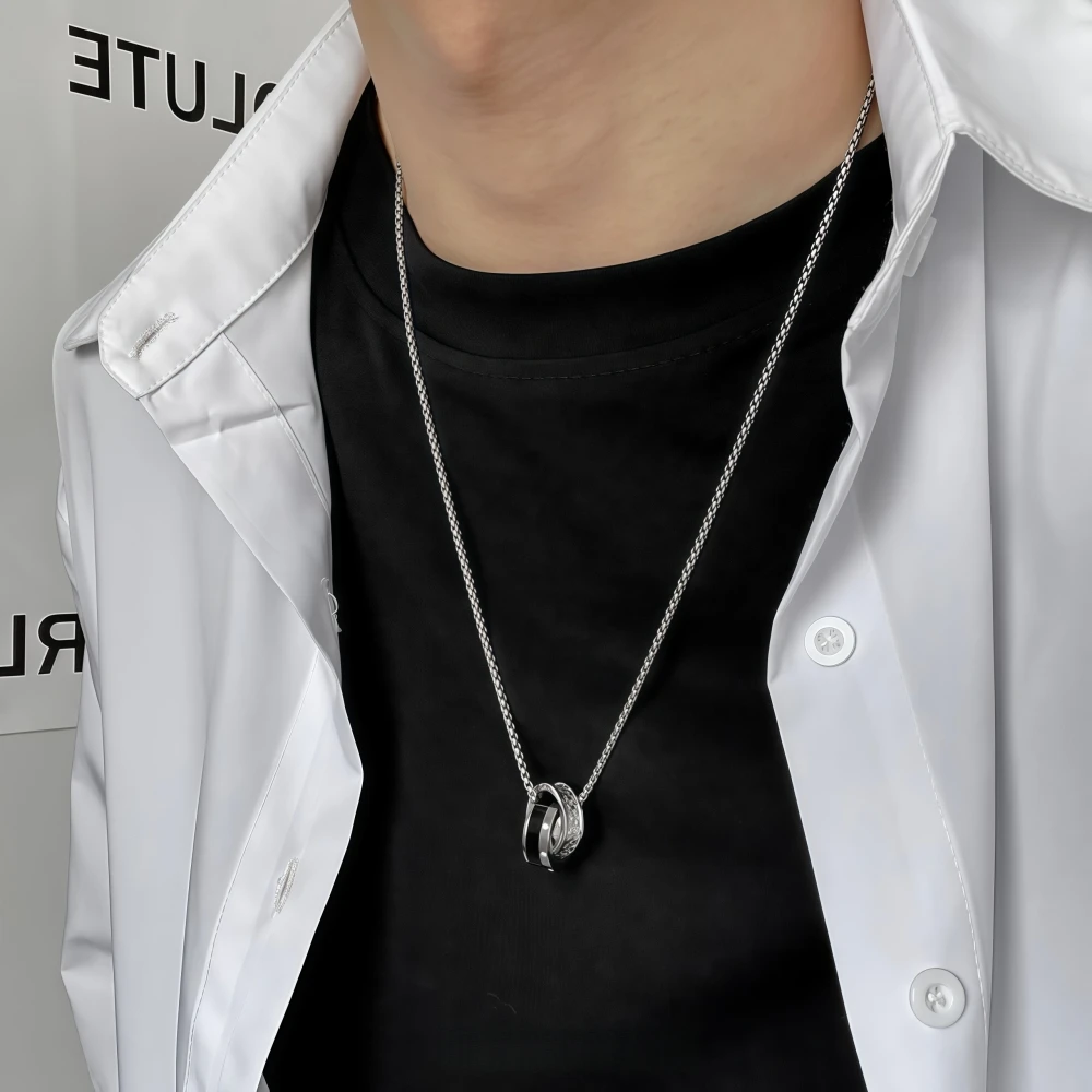 Retro-Doppelring-Anhänger-Halskette für Damen und Herren, luxuriöser Titanstahl, nicht verblassend, Pulloverkette, Hip-Hop-Paarschmuck, Kpop-Geschenk – Detail 6