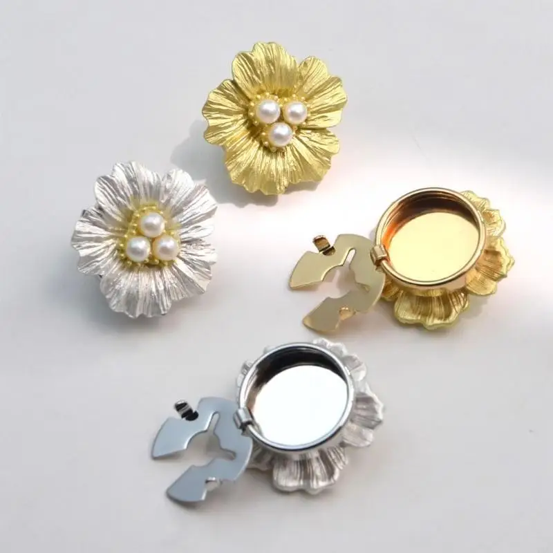  Pack of 2 Stylish Metal Cufflinks Decorated with Floral Motifs Camellia Flower Button Covers for Business Event