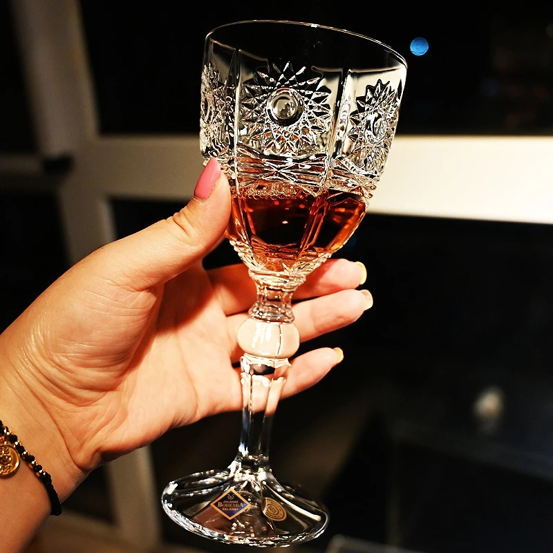 

Crystal glass gift tall red wine glass