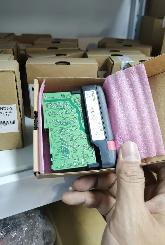 2025 O novo módulo Koyo KOYO F2-02DA-1 original é uma penalidade de 10 para um falso