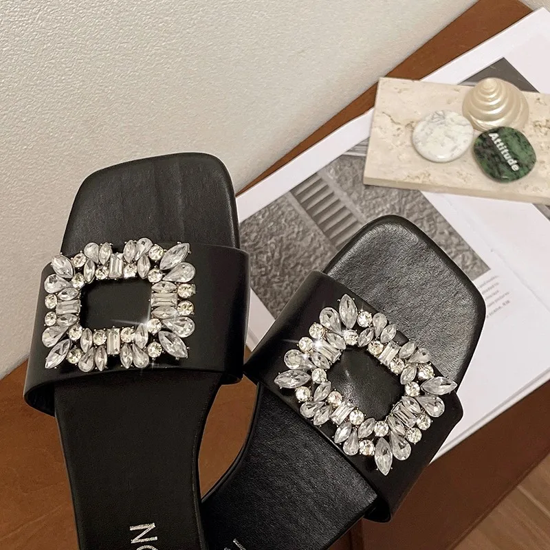 2024 Summer New Fashion Rhinestone Ladies Slippers Luxury Sandals Women Outdoor Beach Comfort Shoes Open Toed Flip-flops Female