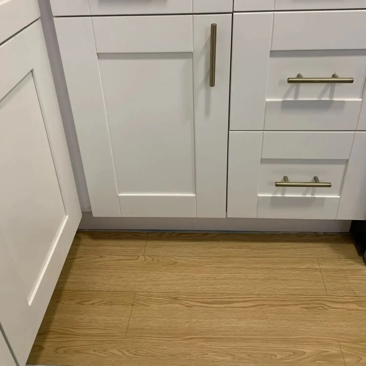 

Thickened Wood Grain Wallpaper Peel And Stick Flooring Waterproof Wear-Resistant Tiles Removable Cement Floor Stickers for House