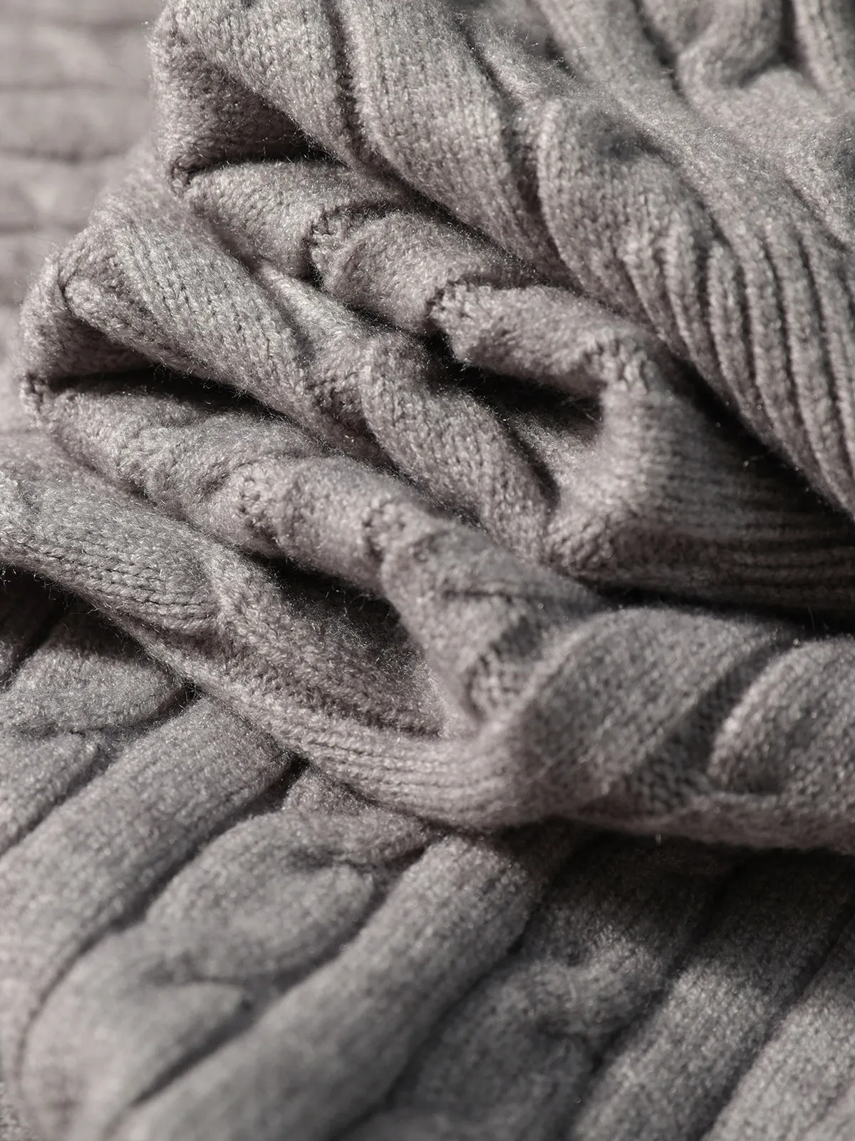 Fall/Winter 2025 New Men's Sweaters with High Sense Retro Cashmere Half-high Neck Zippered Twisted Knitwear
