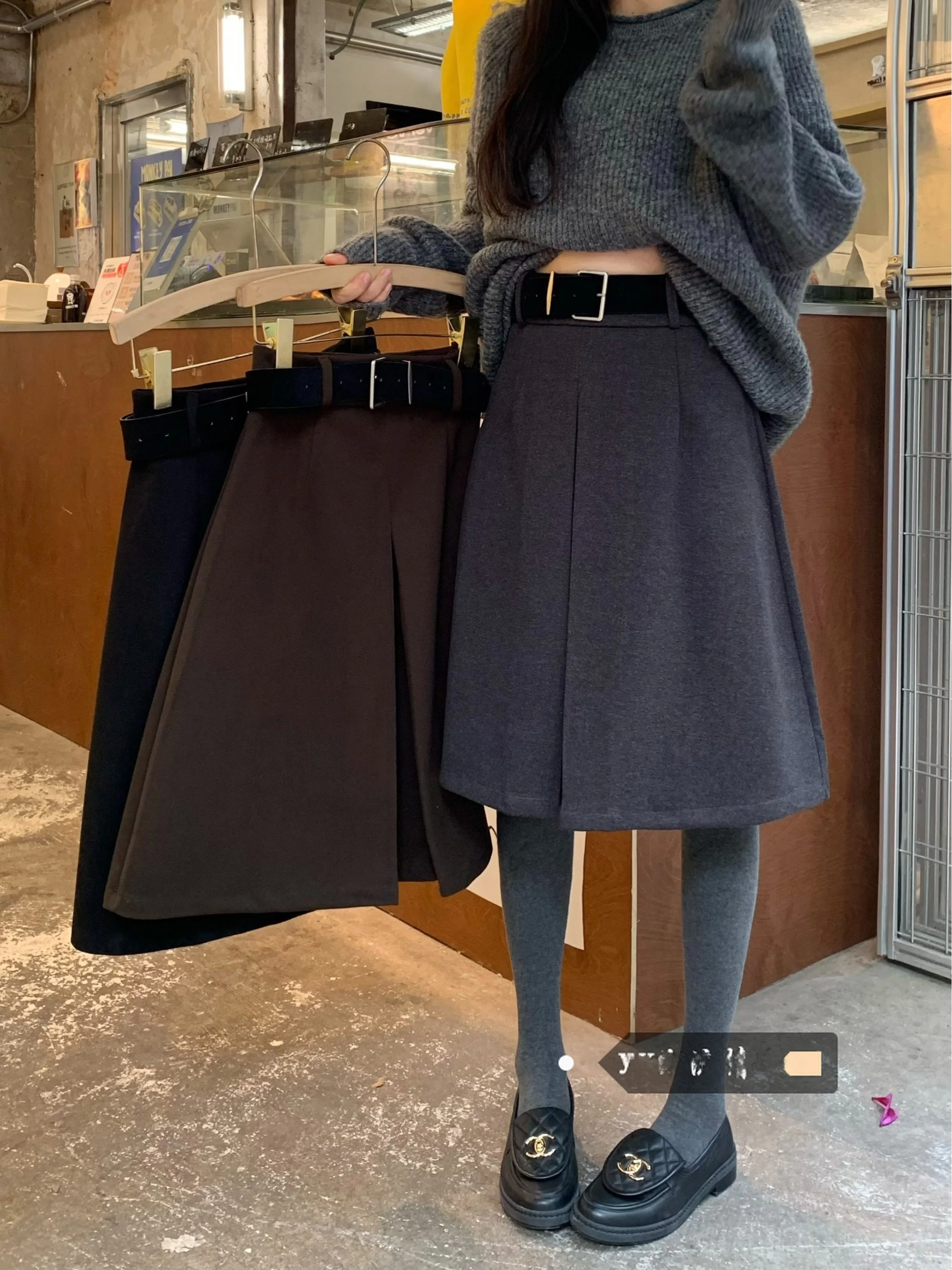 

Retro High Waist Midi Skirt Women's Faion Winter New Loose Slim A-Line Pure Color Versatile Woolen Skirt for Teens