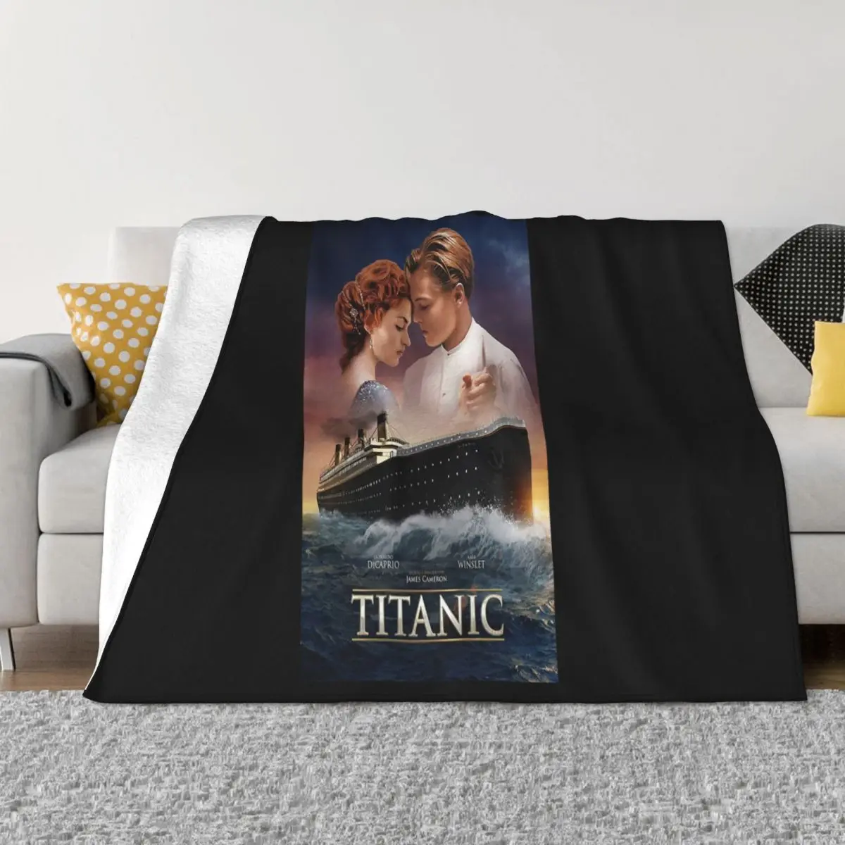 Titanic Movie Poster Leonard Di Caprio Retro Cool Film Retro 2274 Vintage Latest Humor Summer Style Throw Blanket