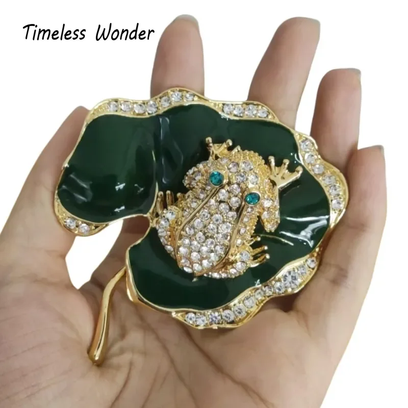 Timeless Wonder Retro Zircon Frog Enamel Lotus Leaf Brooch Pins for Women Designer Jewelry Runway Rare Cute Gift Top Mix 4444