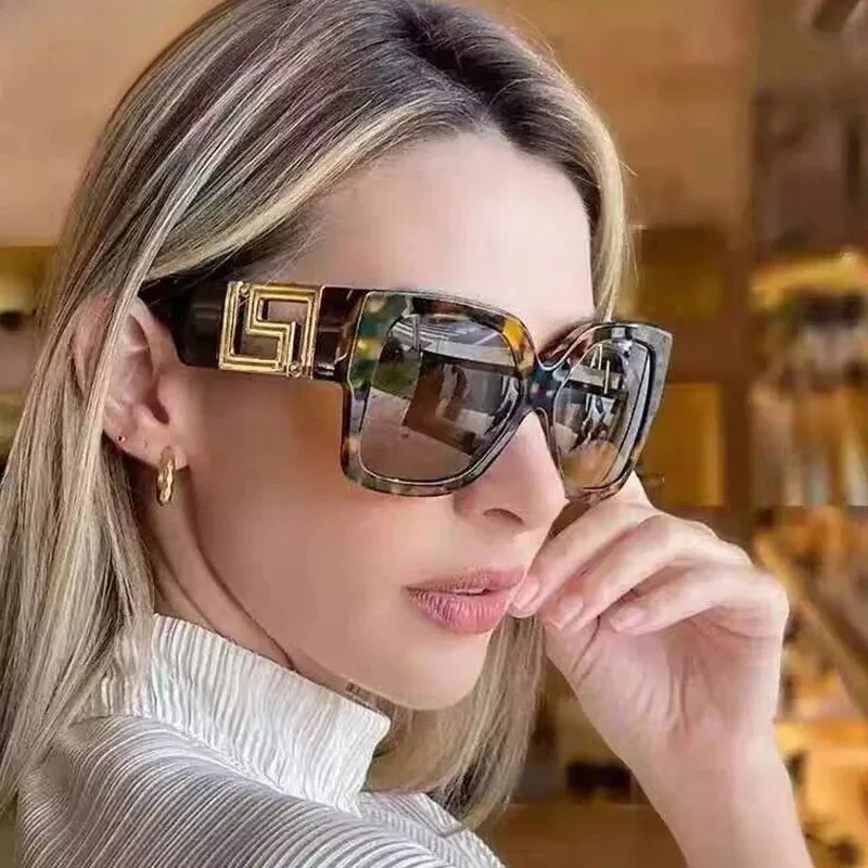 Neue Übergroße Quadratische Sonnenbrille für Damen Vintage Trendige Farbverlauf-Gläser Luxusmarken-Design Brillen Modische Eyewear