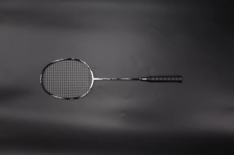 Lightweight full Carbon fiber material badminton racket, customized frame design, portable durable structure for outdoor indoor