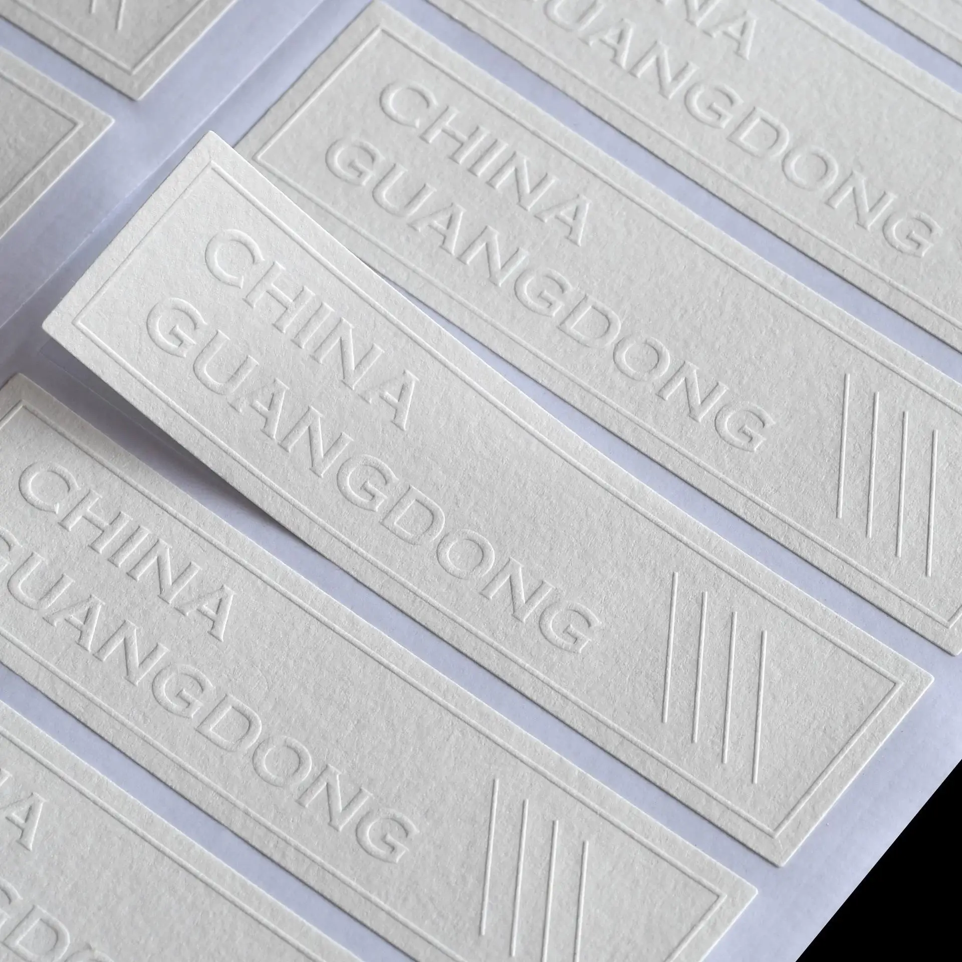 200PCS Custom brand logo printing self-adhesive 3D embossed matte texture paper sticker perfume seal label trademark label