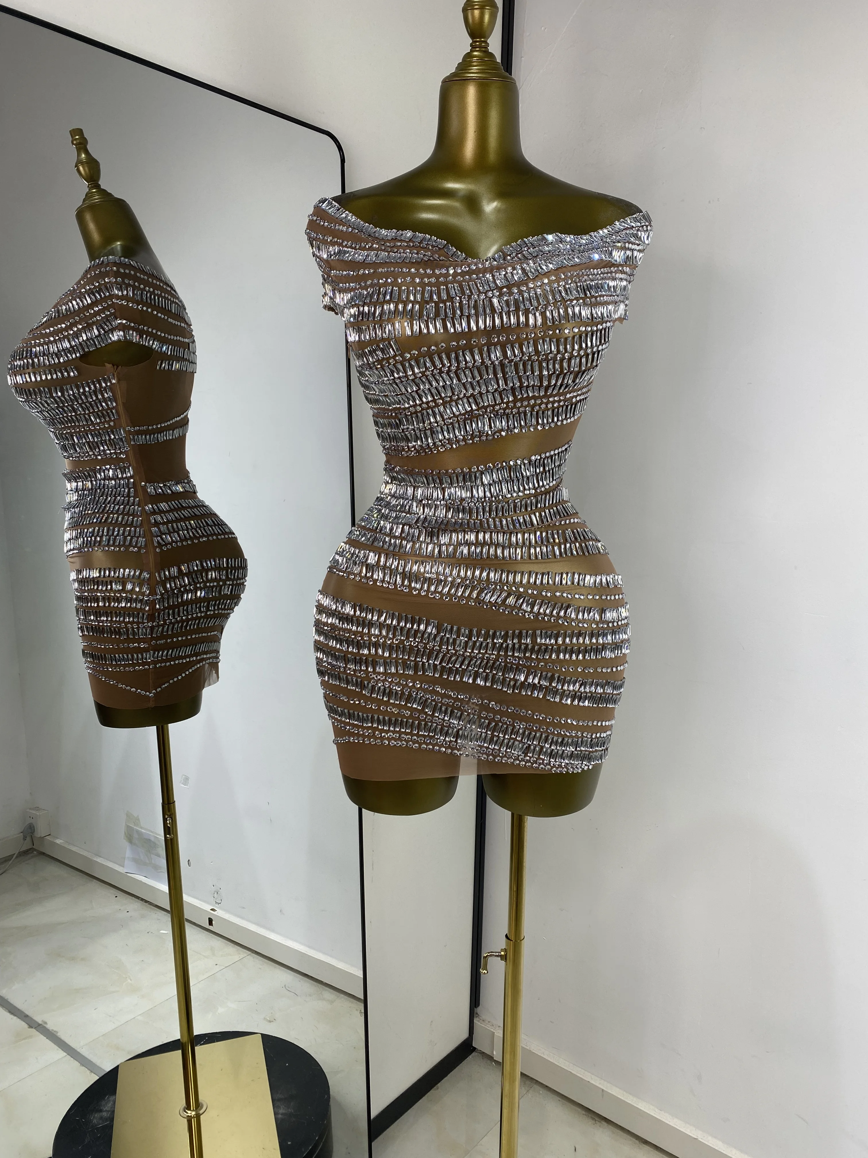 

Блестящие стразы, сетчатое прозрачное облегающее мини-платье с разрезом на шее, высокоэластичное вечернее клубное платье для фотосессии на день рождения