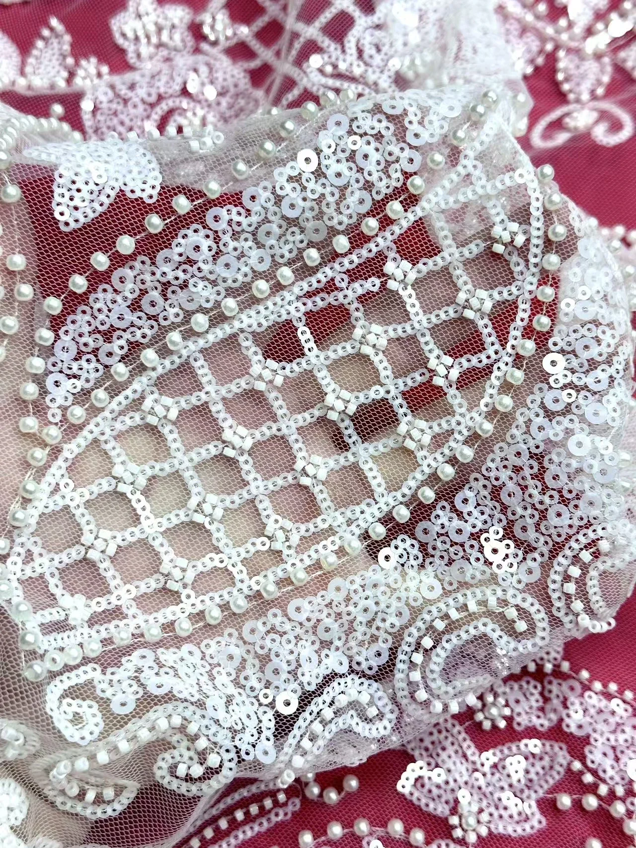 Kain Tulle Afrika dengan Payet Prancis, Kain Bordir Jahit dengan Manik-manik, Kain Tulle Mesh Nigeria untuk Gaun, 5 Yard, TP1682