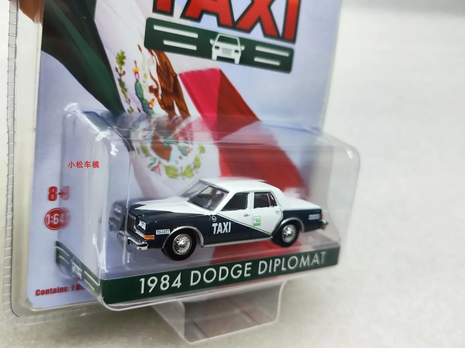 1:64 1984 Dodge Diplomat  taxi  Diecast Metal Alloy Model Car Toys For  Gift Collection