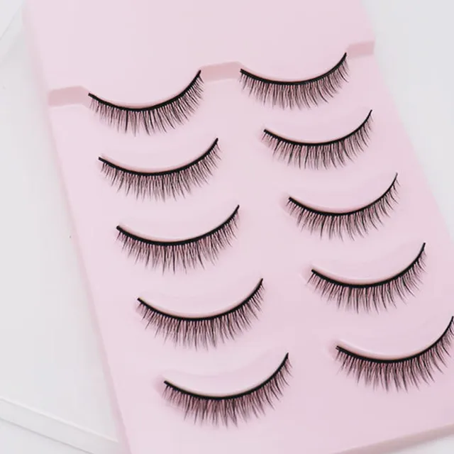 5 par modnych sztucznych rzęs 3D Krótkie sztuczne rzęsy Lekkie puszyste sztuczne rzęsy DIY Salon piękności Kobiety Dziewczyny Używają