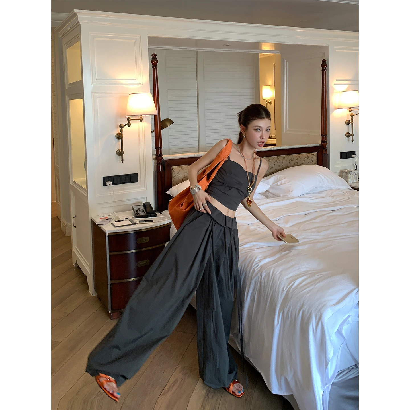 

Брюки женские бархатные зимние плюшевые в рубчик софтшелл с подкладкой уютная домашняя одежда для отдыха теплая минималистичная непринужденная уличная одежда крутая