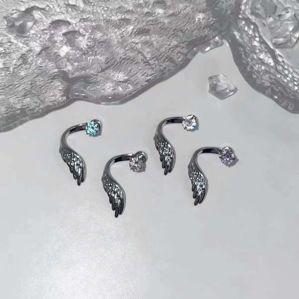 

Y2K Wing Ear Bone Nail for Women New Trend Silver Color Zircon Earrings Rhinestone Earrings Accessories Jewelry Gift