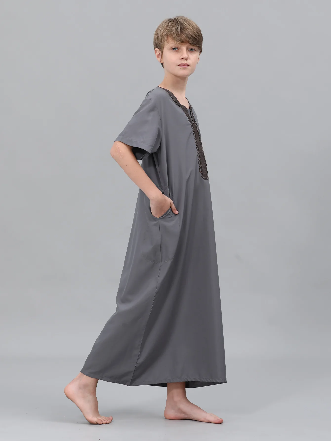 

2026 Saudi Arabic Robe Kids Boy Jubba Thobe Kaftan Dubai Abaya Embroidery Muslim Dress Daffah Dishdasha Djellaba Islam Clothing