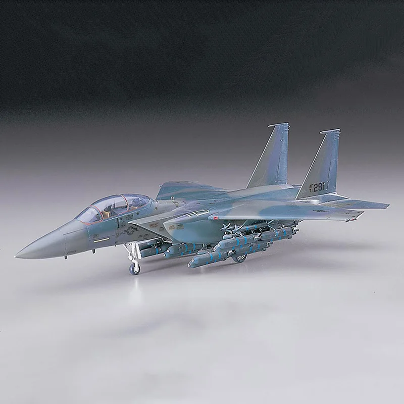 Hasegawa 00540 Assembly Aircraft Model 1/72 Scale F-15E Strike Eagle US Fighter Attacker for Aircraft Model Hobby DIY Toys