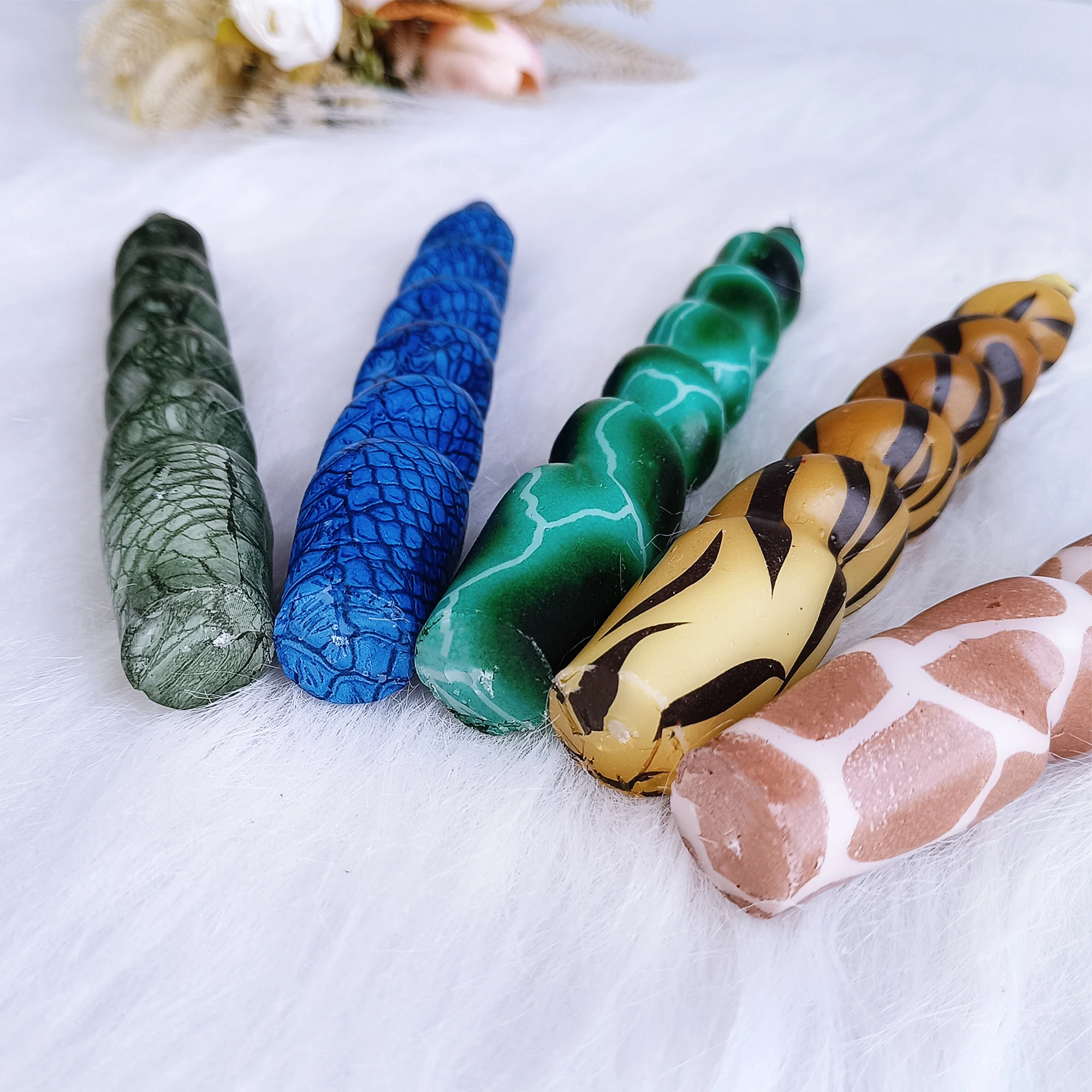 2PCS 9.8 Inch Unscented Candles Animal Pattern Handmade Spiral Stick Candles Premium Printing Home Decor Gift Candles