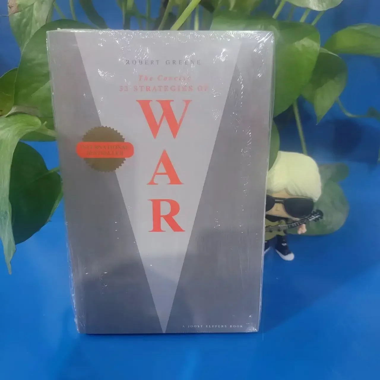 2025 bestseller: Concise 33 Strategies for War Modern Machiavellian Robert Green's English book