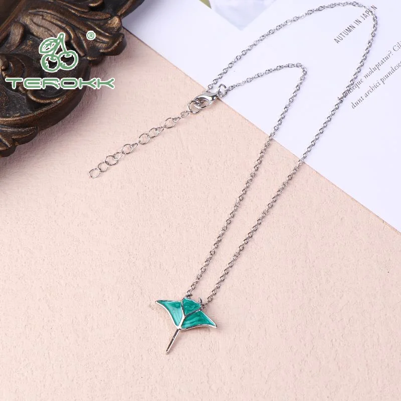 المحيط الأزرق مانتا قلادة قلادة للنساء تصميم عصري لطيف ارتداء اليومي مجوهرات هدية