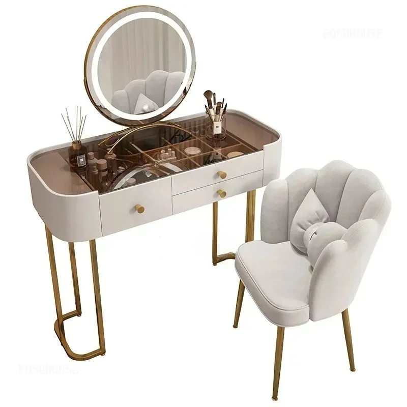 Light Mirror And St…