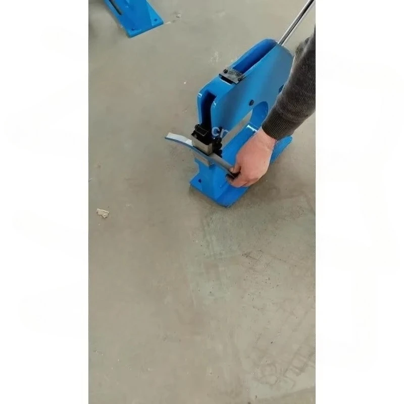 SS-18 Hand Operated Shrinker & Stretcher, 18 Gauge Sheet Metal Fabrication Tool, Manual Metal Shaping for Mild Steel