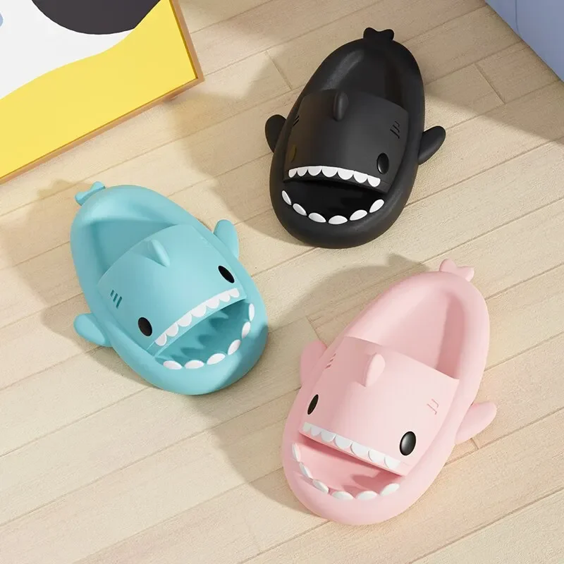 Shark Slippers Soft Beach Cloud Platform Women Man Kids Indoor Bathroom Slides Summer Mules Outside EVA Sandals Shoes