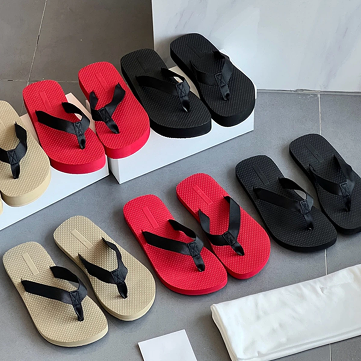 

Jenny&Dave French Style Minimalist Contrast Color Summer Beach Flip Flops Sandals Women's Casual Flat Slippers Shoes Women