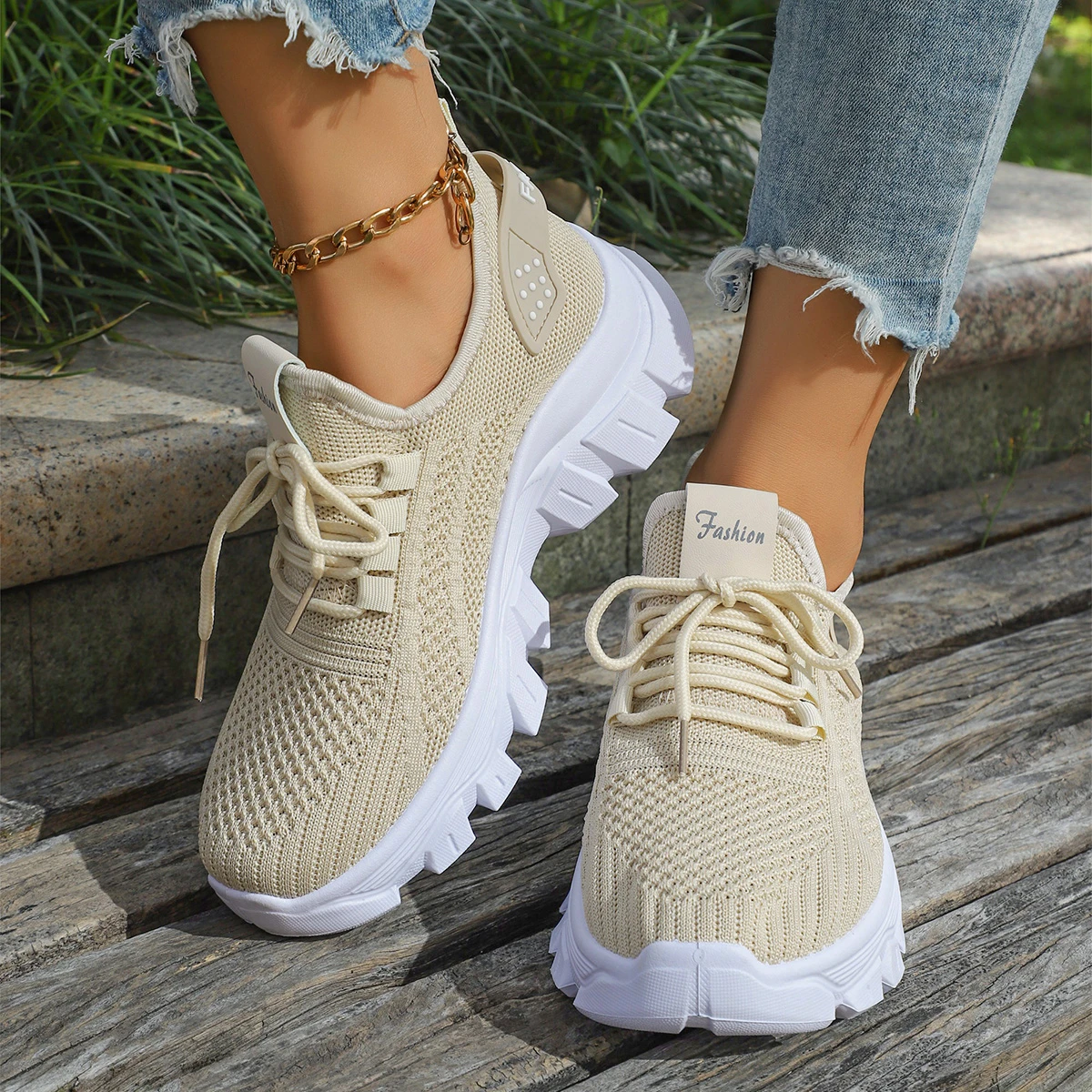 

Spring and Autumn New Round Toe Comfortable Casual Sports Shoes Fashionable Shallow Mouth Lace Up Vulcanized Shoes for Women