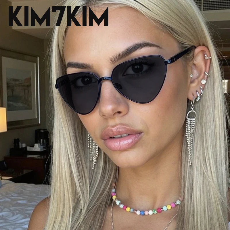 

Sexy Cat Eye Punk Sunglasses Women 2025 Luxury Brand Vintage Trendy Sun Glasses For Ladies Outdoor Driving UV400 Eyewear Shades