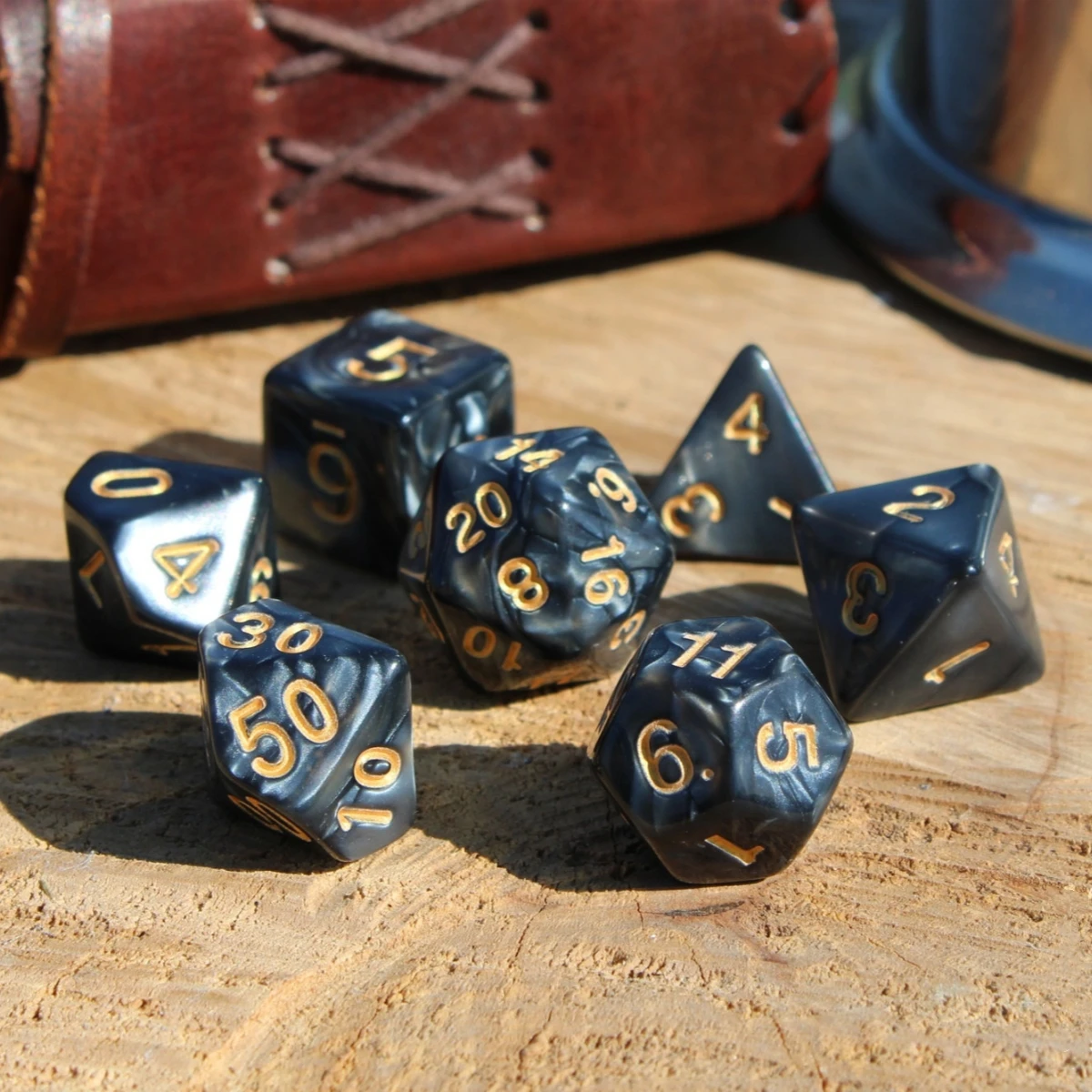 7Pcs/Set Pearlescent Black Dice for DND Dungeons and Dragons Table Games D&D RPG Tabletop Roleplaying