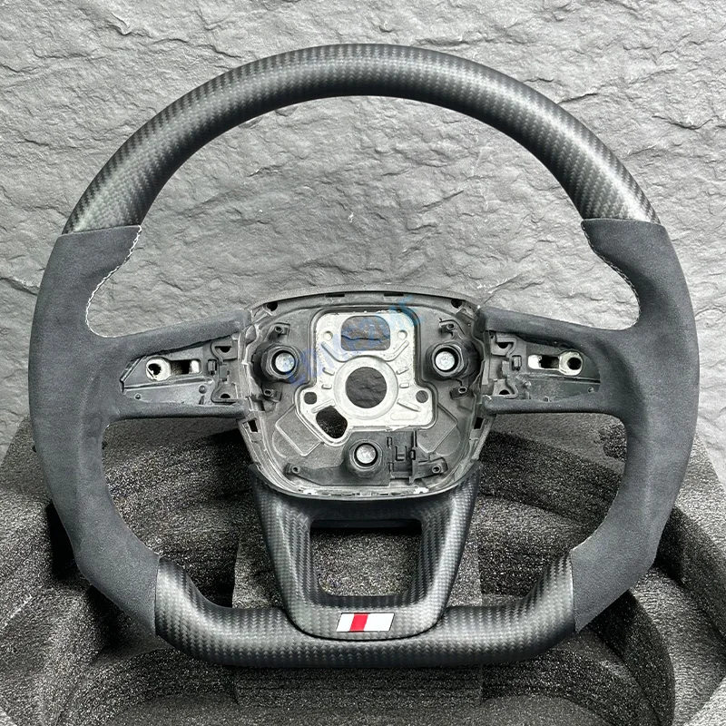 High quality carbon fiber perforated steering wheel suitable for Audi Q5L Car Accessories Without Heated