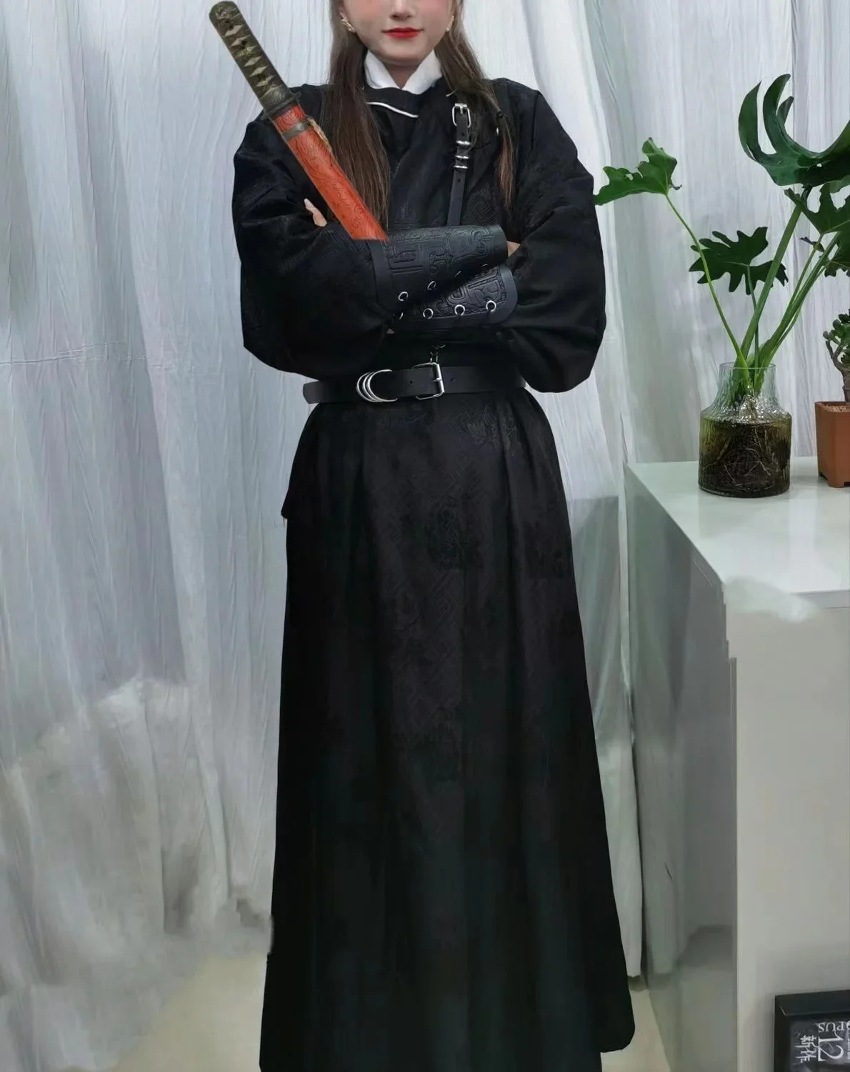 

Traditional Tang Dynsaty Round Collar Robe Vintage Ancient Swordsman Cosplay Costume Boys Girls Suit Black Men Women Hanfu Dress