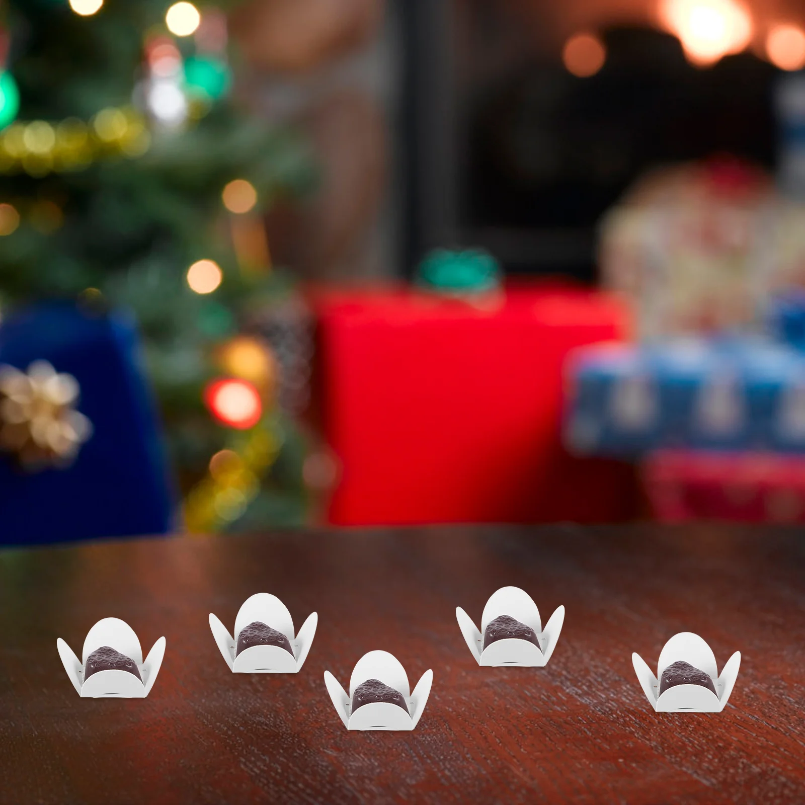 

50Pcs Chocolate Paper Holders Foldable Truffle Wrappers Candy Dessert Baking Cups for Valentine Day Wedding Party Liners