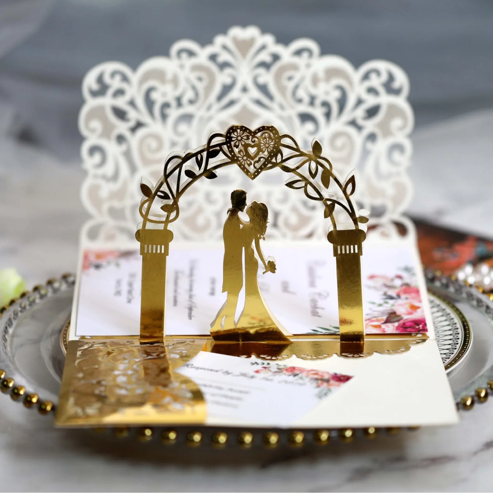 6 unids/lote 3D Pop Up novia y novio marfil tarjeta de invitación de boda bolsillo láser Floral despedida de soltera invitaciones de compromiso