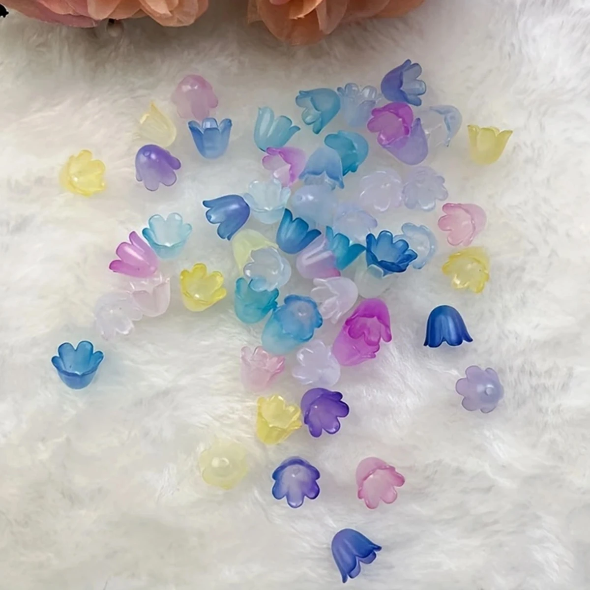 100pcs 10mm Mixed Lily of The Valley Flower Beaded Antique Style Loose Beads Handmade Material Clothing Additions