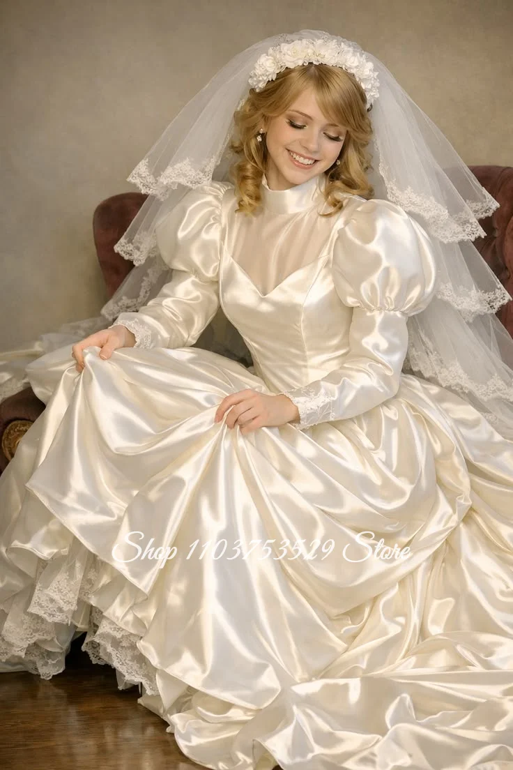 Elfenbeinfarbenes Langarm-Vintage-Hochzeitskleid aus weichem Satin, minimalistisches Brautkleid, maßgeschneidertes Hochzeits- und Partykleid, Maskerade-Ballkleid