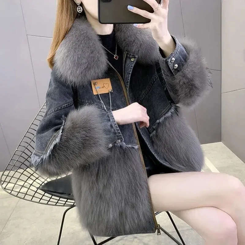 Faux Fur Coat Women\'s 2022 Winter New Denim Stitching Parkas Women Fashion All-match Casual Fox Fur Collar thicken Warm Jacket