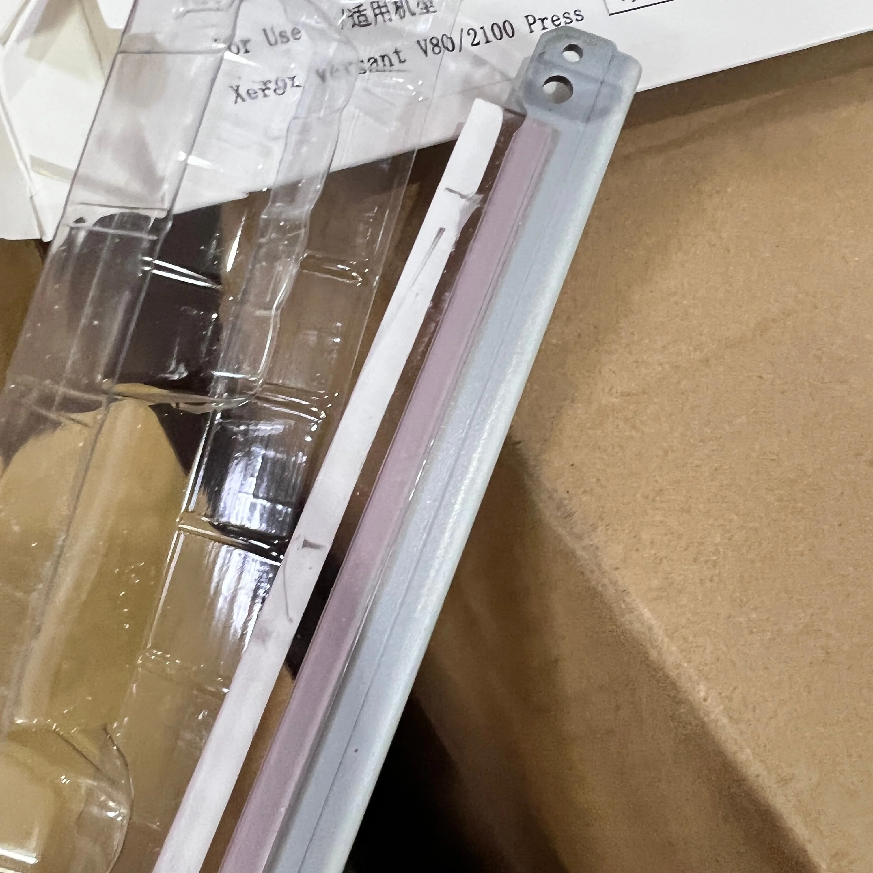 

4X OEM V80 Drum Cleaning Blade For Xerox Versant 80 180 2100 3100 Copier Clean Blade V80 V180 V2100 V3100 013R00674 013R00676