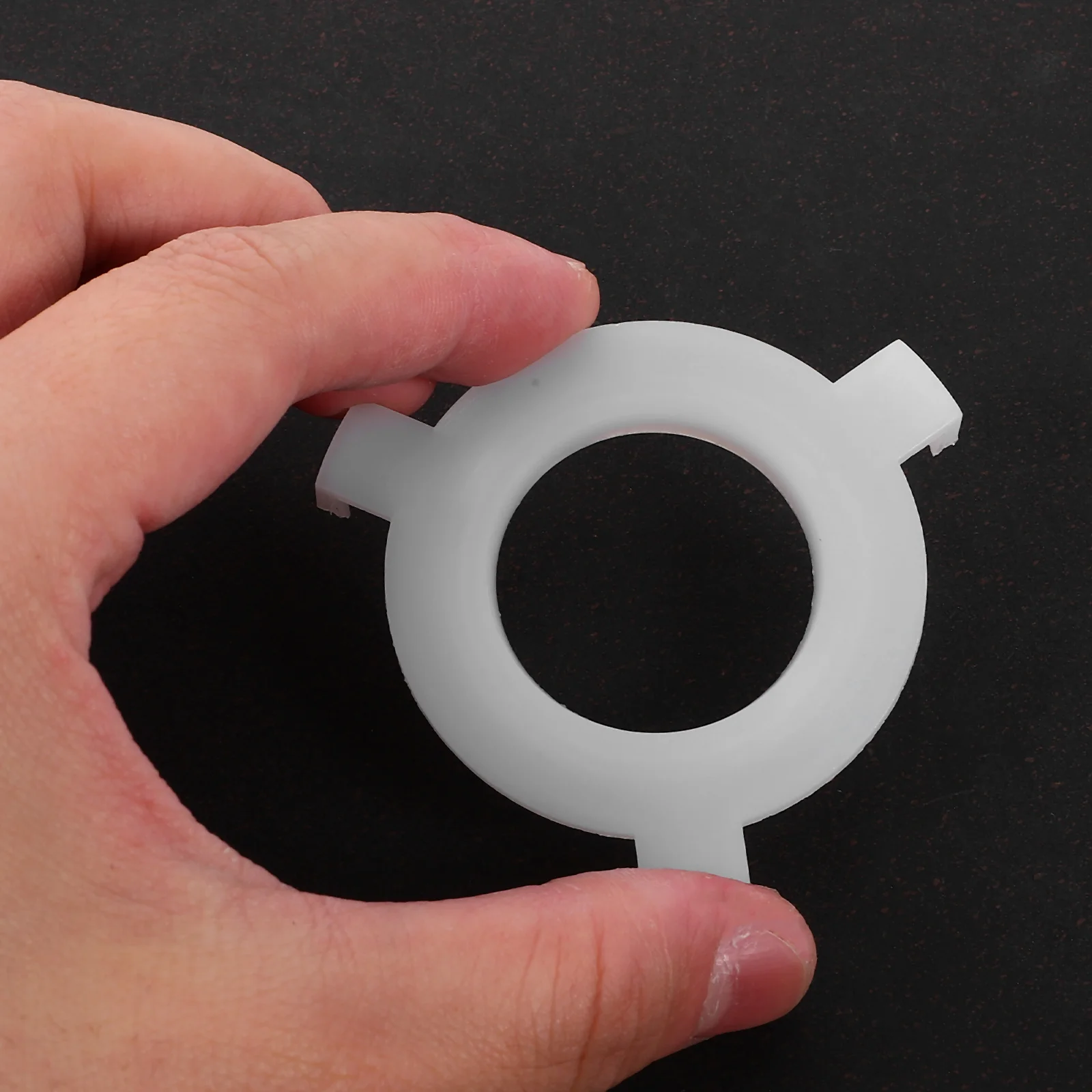 

20pcs E27 to E14 Lamp Shade Adapter Rings Durable Plastic Conversion Ring for Light Fixtures Easy Install Lampshade Reducing