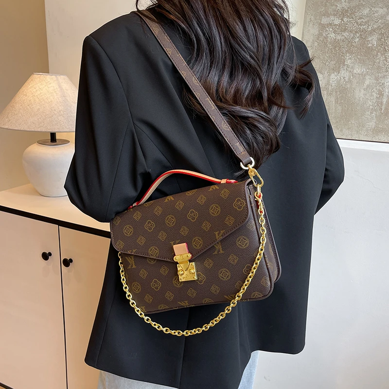 

Модная простая стильная сумка для подгузников с логотипом, кожаная сумка через плечо с буквенным принтом, большая вместимость, для женщин, стильная, для поездок на работу