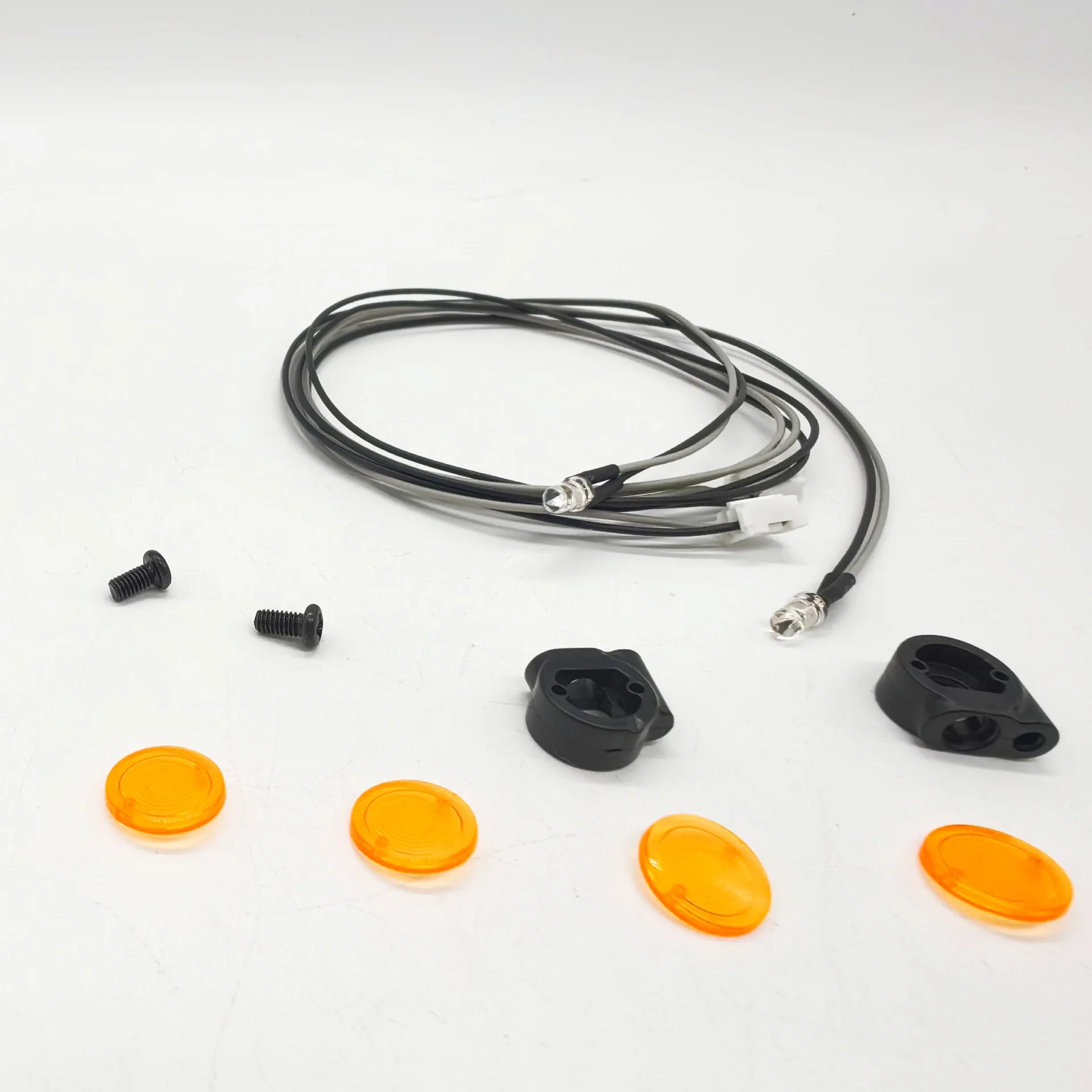 

RC 1/14 1 пара светодиодных желтых габаритных фонарей (фонари ширинного освещения) для Tamiya, для SCANIA 770S 56368, для грузовиков VOLVO, самосвалов, запчасти для DIY