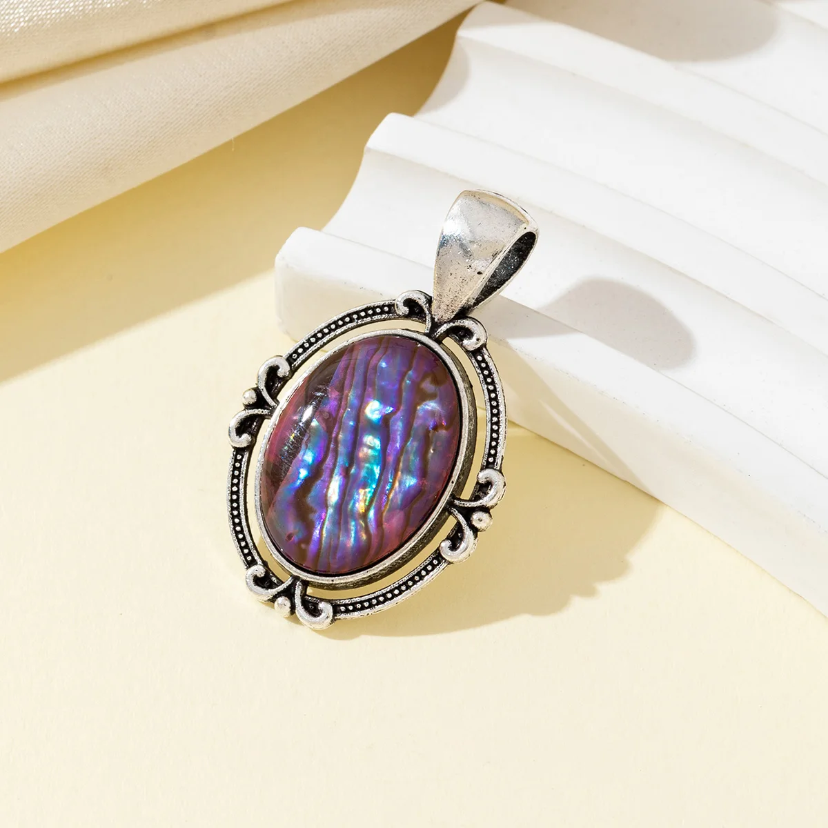 Lace Pendant Natural The Mother Of Pearl Shell Oval Pendant 34x21mm For Jewelry Making DIY Necklace Accessory