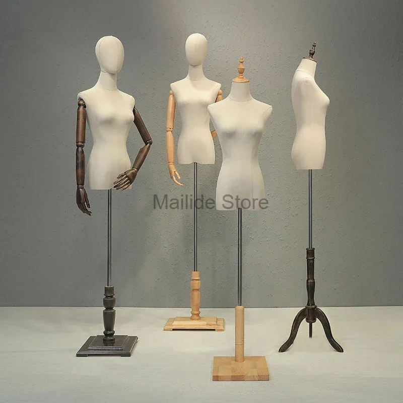 

Nordic Mannequins for Women's Clothing Store Women's Adult Mannequin with Wooden Arm Wedding Clothing Display Adjustable Rack