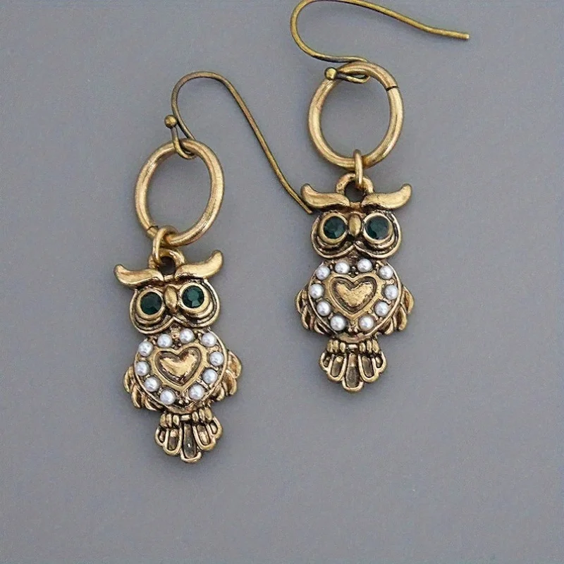 Vintage Brass Earrings - Owl Earrings - Green Earrings - Chloes Vintage - OOAK - Pearl Earrings - Chloe's Handmade Jewelry