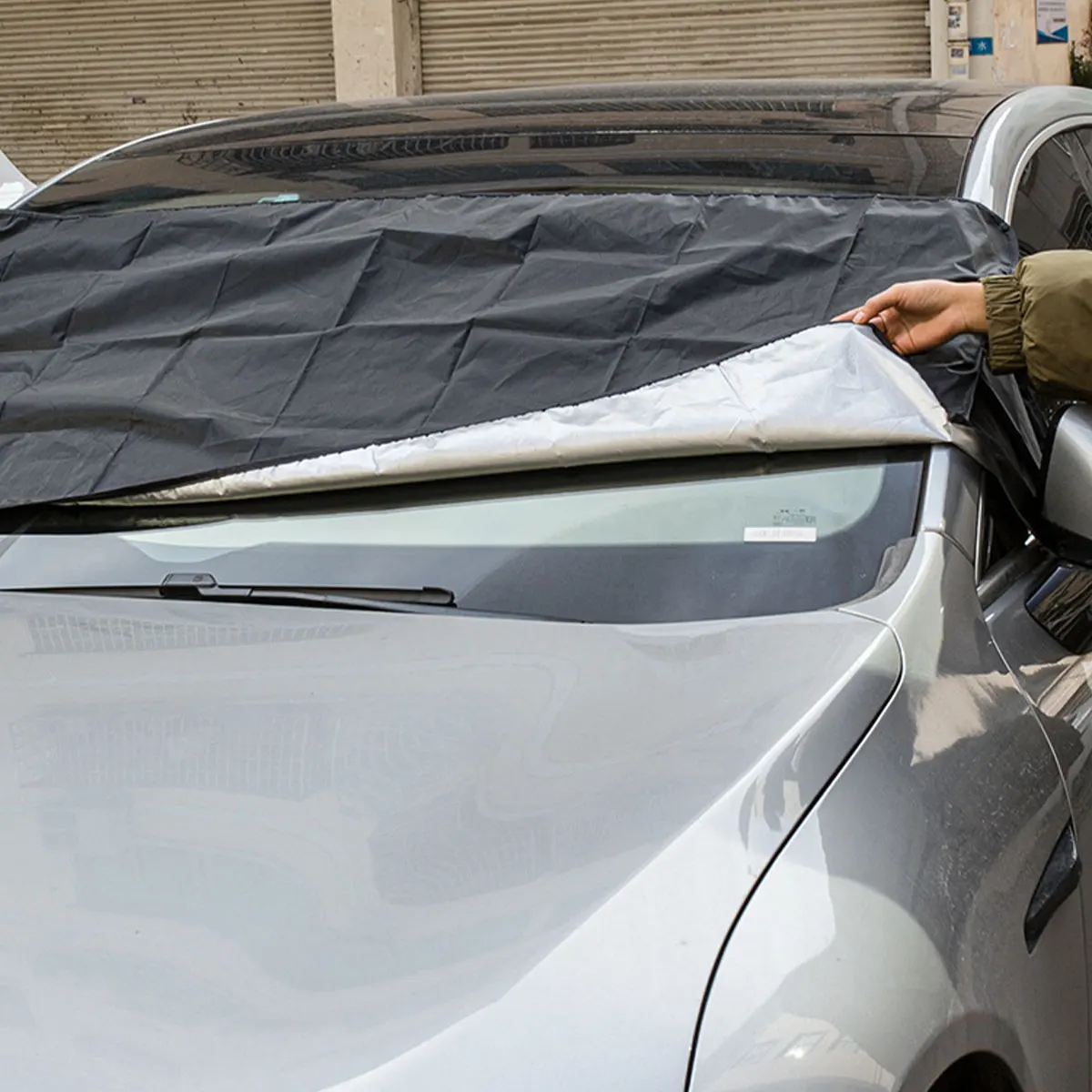 

1Pcs Automobile Magnetic Sunshade Cover Windshield Snow Sun Shade Waterproof Protector Cover Car Front Windscreen Cover