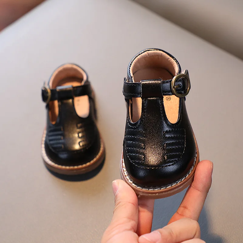 Sepatu kulit Vintage Bayi, sneaker satu potong Dropshipping sol lembut bayi laki-laki dan perempuan musim gugur