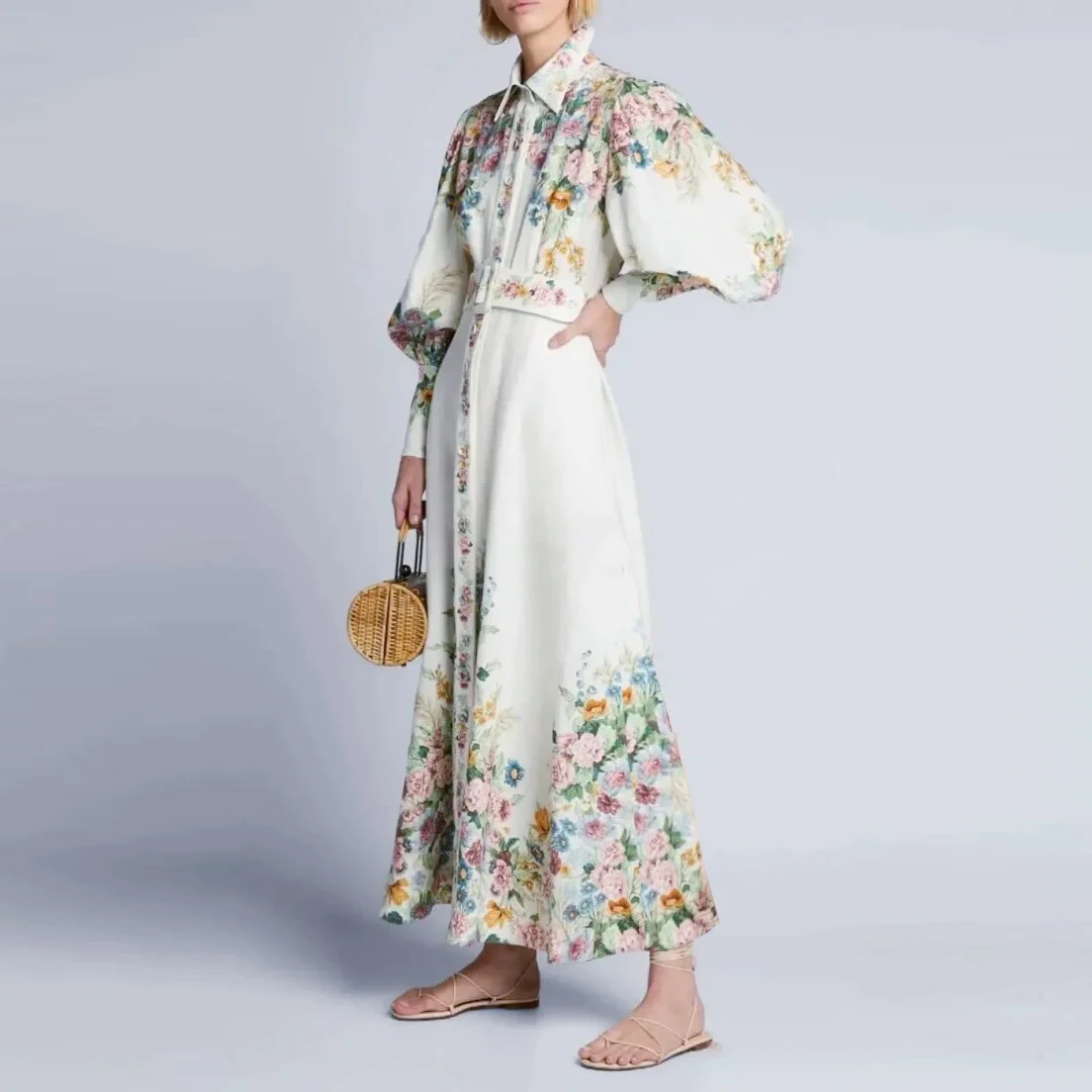 Vestido estampado de manga larga para vacaciones, con cinturón, corte hoado, manga acampanada, cuello vuelto, vestido de lo...